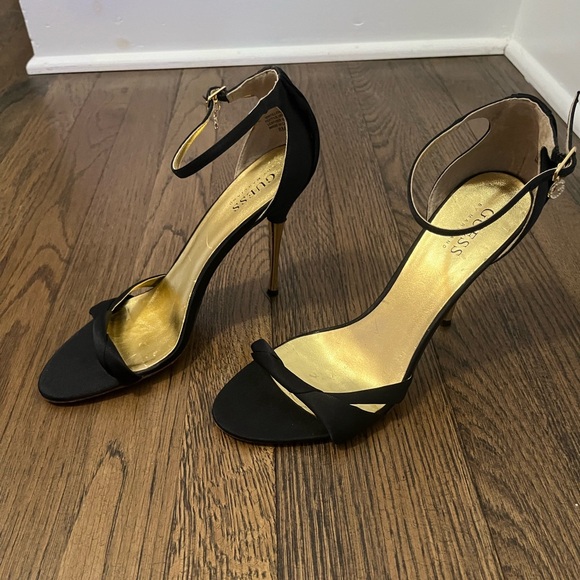 EUC Guess Heels - Picture 4 of 8